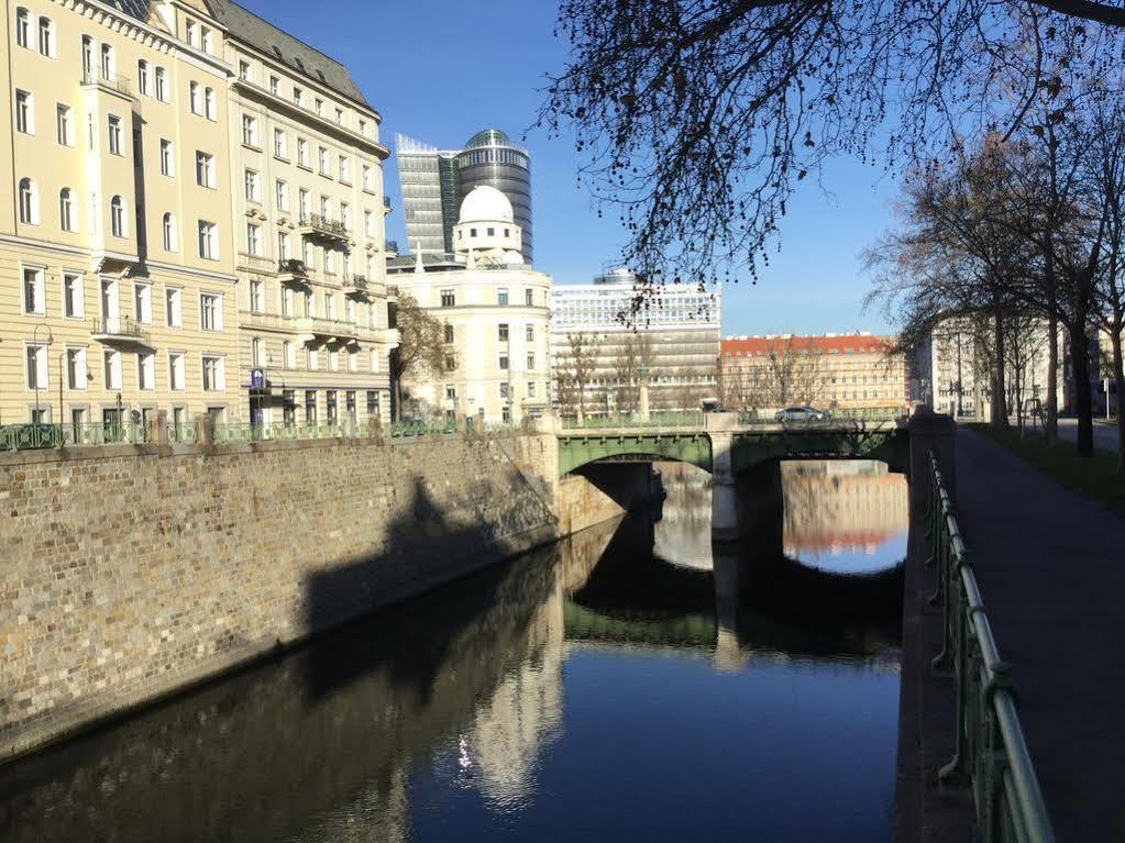 Ajo Central Wien Ngoại thất bức ảnh